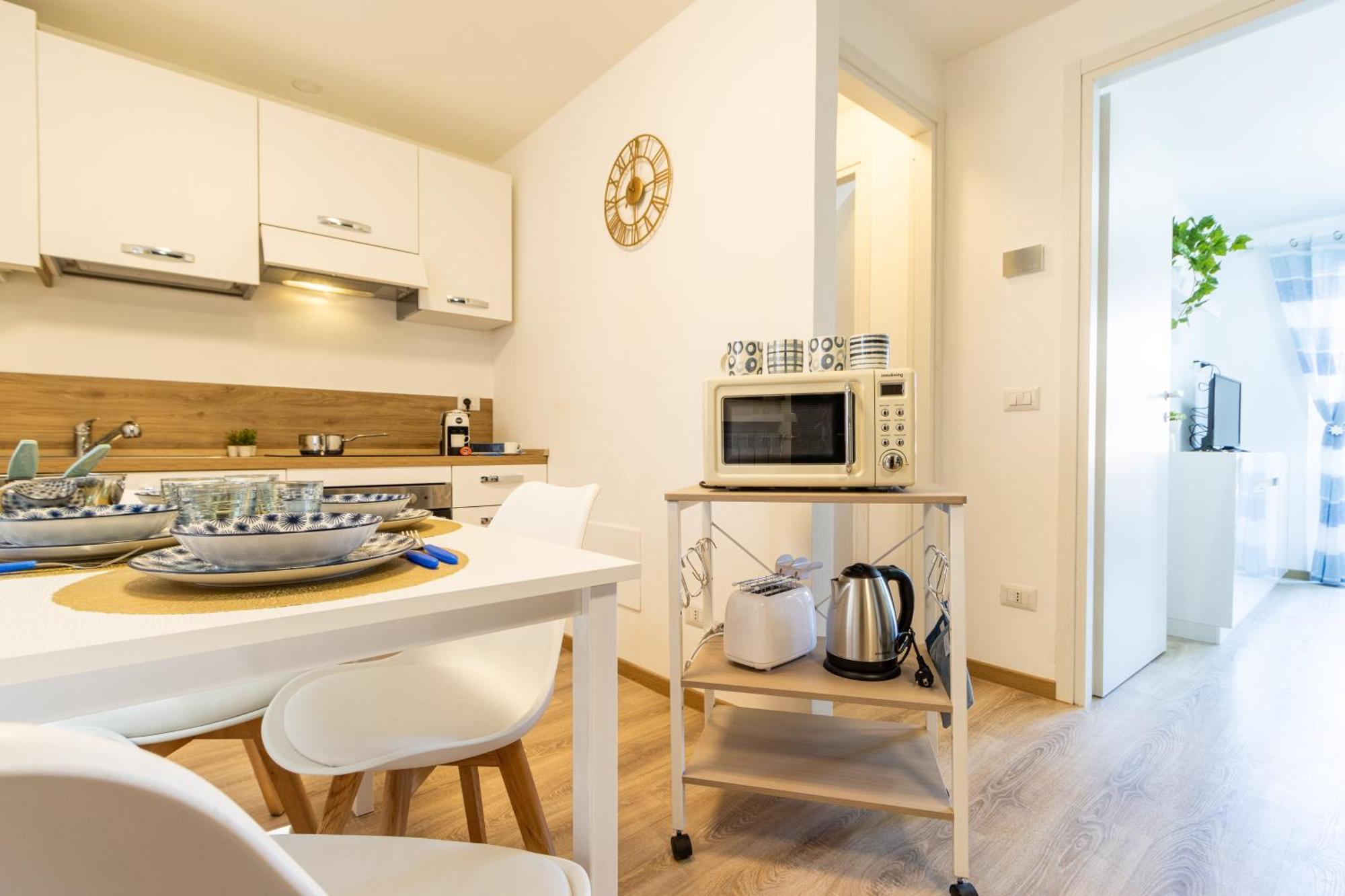 Golden Lake - Luxury Apartment ☆☆☆☆☆ - 100M From The Lake バヴェーノ エクステリア 写真